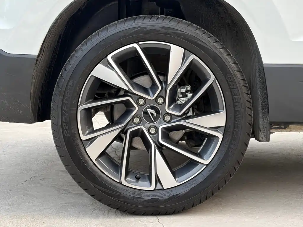 Jetta VS5 2022 280TSI automatic glory type купить на сайте DeffCars