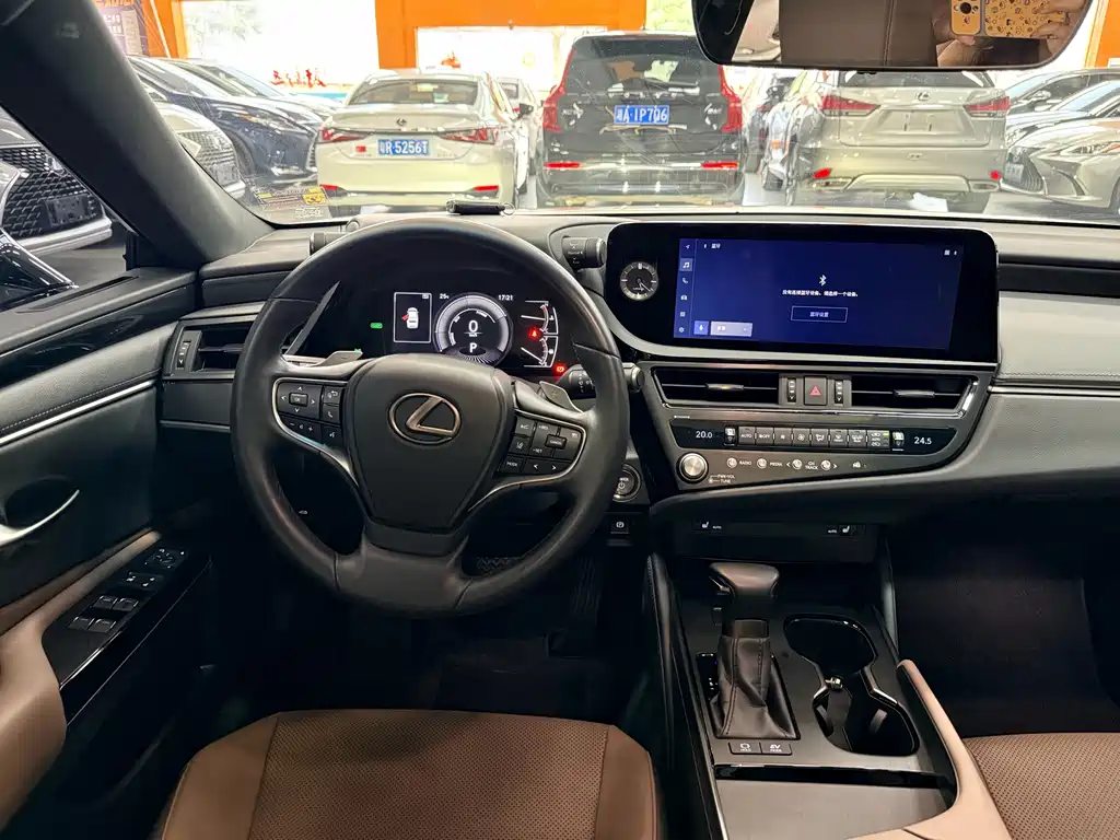 Lexus ES 2022 300h Excellence Edition купить на сайте DeffCars
