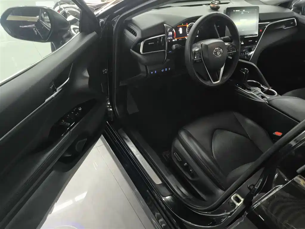 Camry 2021 2.5G Deluxe Edition купить на сайте DeffCars