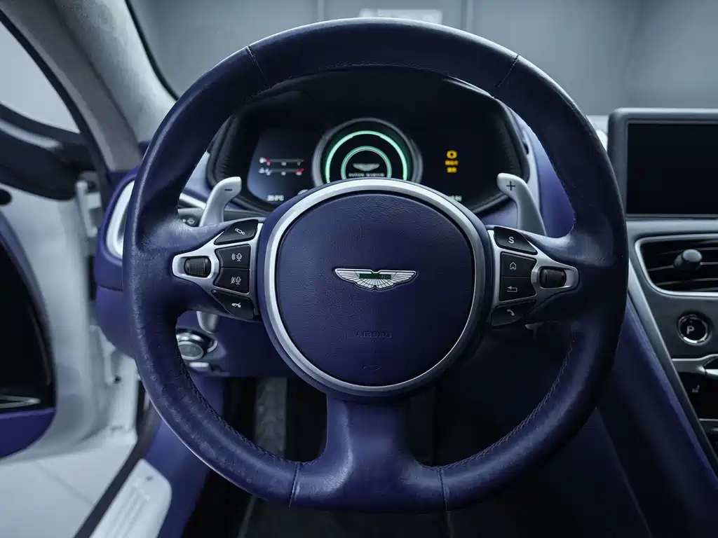Aston Martin DB11 2019 4.0T V8 Coupe купить на сайте DeffCars