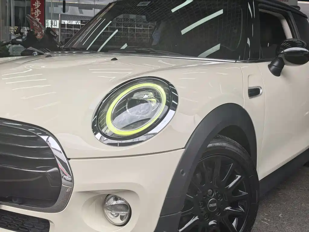 MINI 2019 1.5T COOPER Classic купить на сайте DeffCars