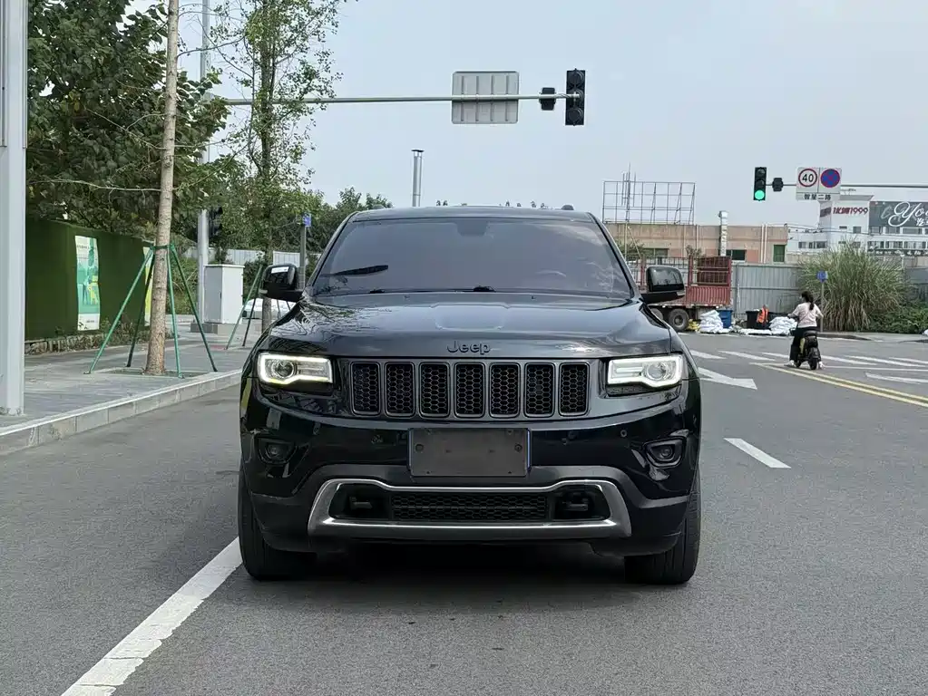 Grand Cherokee (импорт) 2014 3.6L Elite Navigation Edition купить на сайте DeffCars