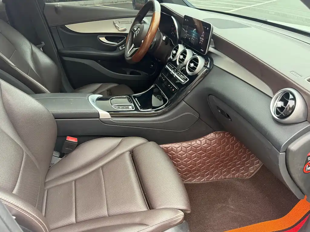 Mercedes-Benz GLC 2020 facelift GLC 260 L 4MATIC dynamic купить на сайте DeffCars