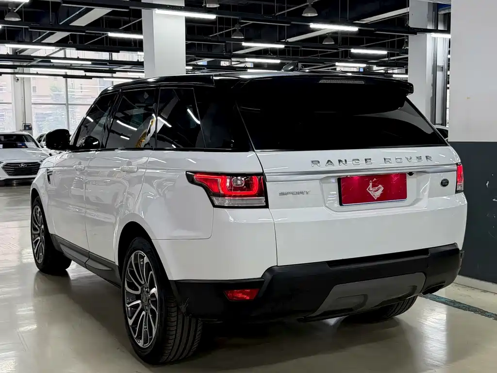 Range Rover Sport 2016 2.0 GTDi HSE купить на сайте DeffCars