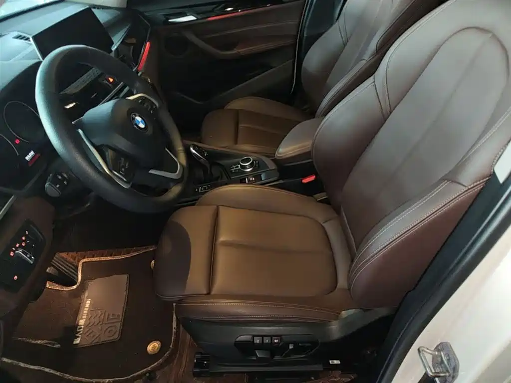 BMW X1 2020 sDrive25Li Leading Model купить на сайте DeffCars