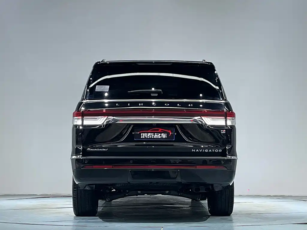 Navigator 2024 3.5T Long Axis Presidential Edition купить на сайте DeffCars