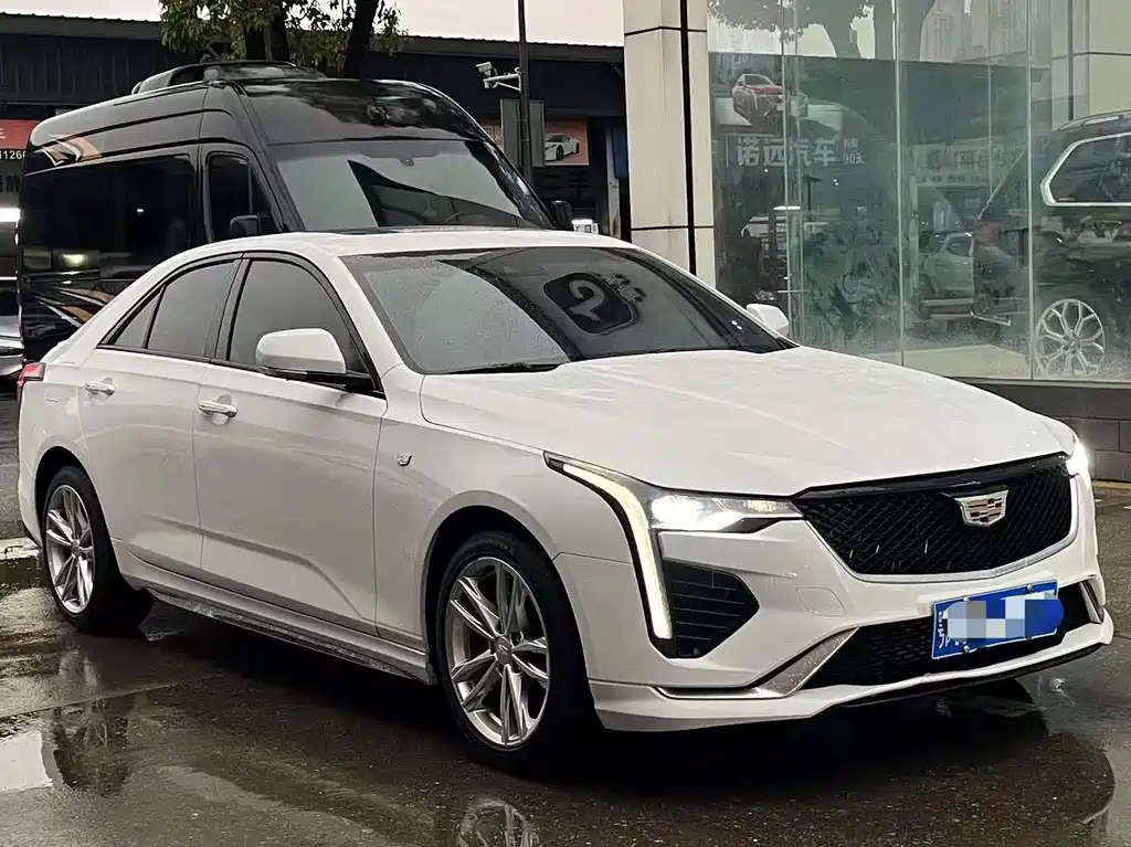 Cadillac CT4 2022 28T Fashion Model купить на сайте DeffCars