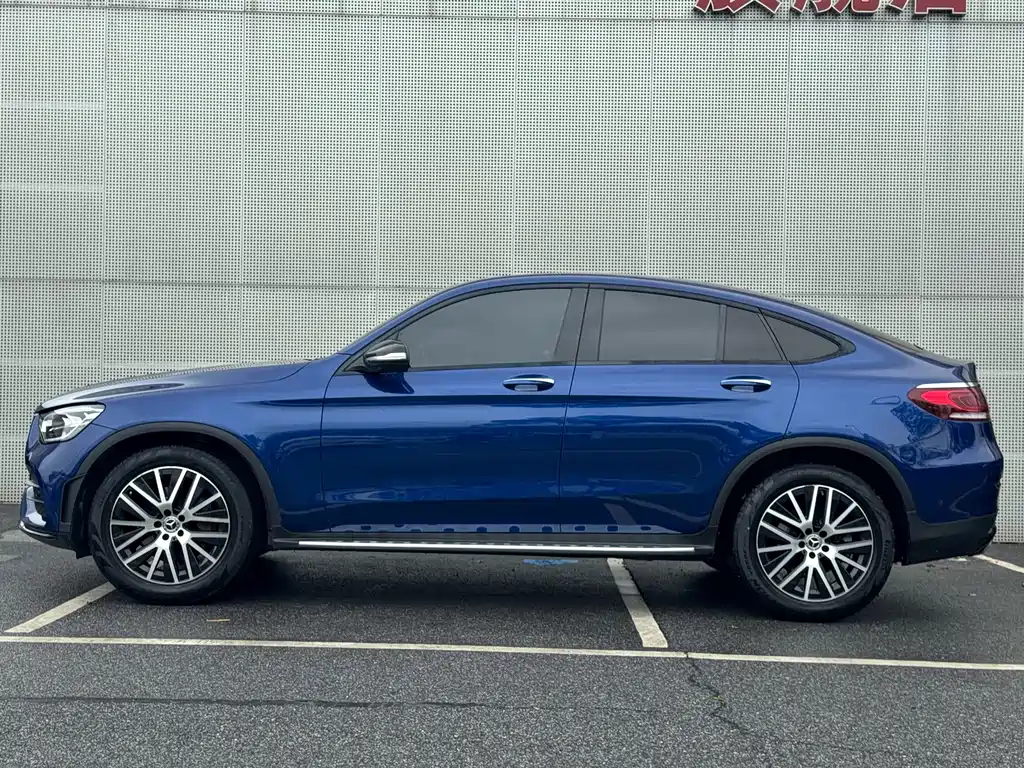 Mercedes-Benz GLC Coupe 2020 GLC 300 4MATIC Coupe SUV купить на сайте DeffCars