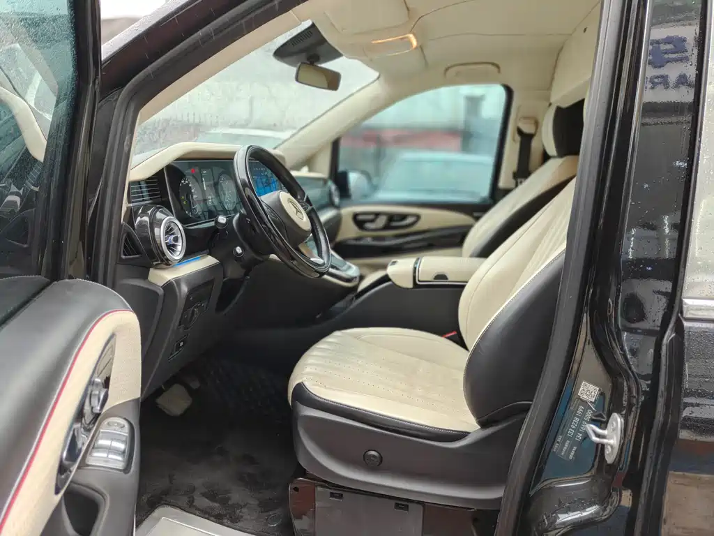 Vito 2023 2.0T Business Edition 7 seats купить на сайте DeffCars