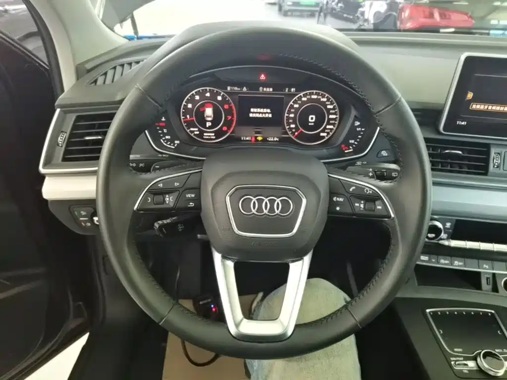 Audi Q5L 2018 40 TFSI enjoys fashionable style, National V купить на сайте DeffCars