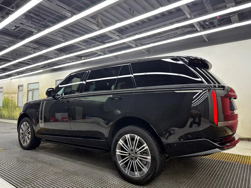 Range Rover 2024 3.0 L6 400PS Extended Edition купить на сайте DeffCars