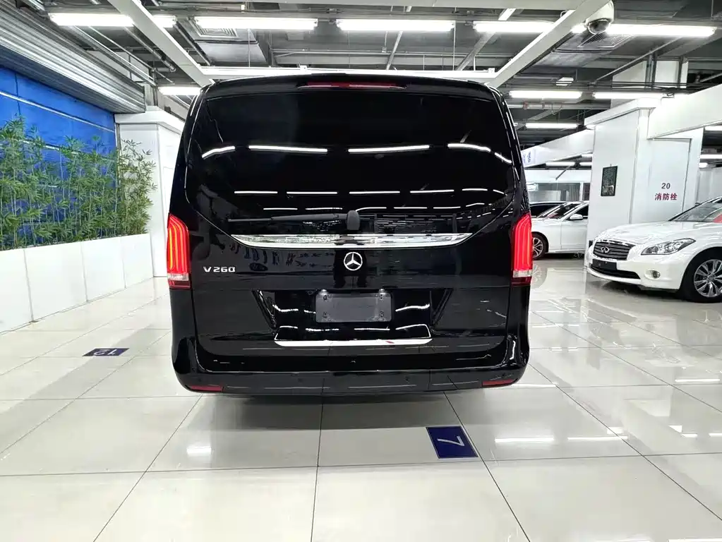 Mercedes-Benz V-Class 2020 V 260 Pilot Edition купить на сайте DeffCars