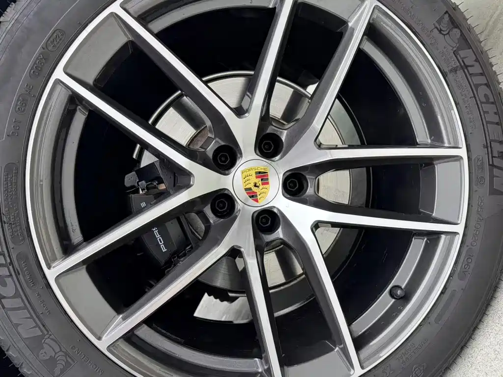 Macan 2025 Macan 2.0T Dream Edition купить на сайте DeffCars