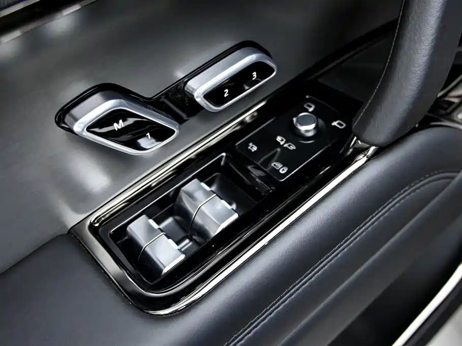 Range Rover Sport 2025 400PS Zangfeng Special Edition купить на сайте DeffCars