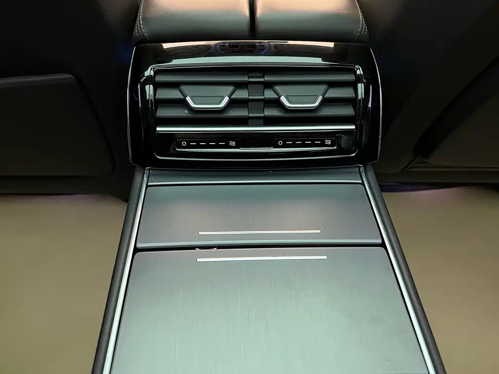 Audi A8 2021 A8L 55 TFSI quattro premium model купить на сайте DeffCars