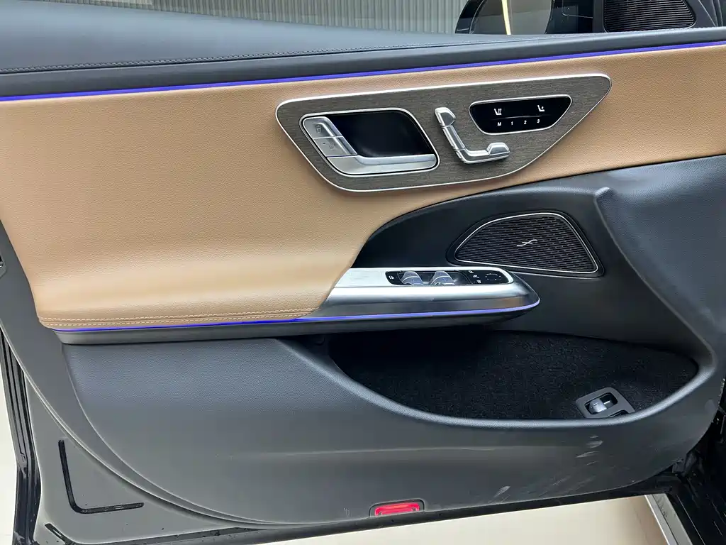 Mercedes-Benz E-Class New Energy 2024 E 350 e L plug-in hybrid sedan купить на сайте DeffCars