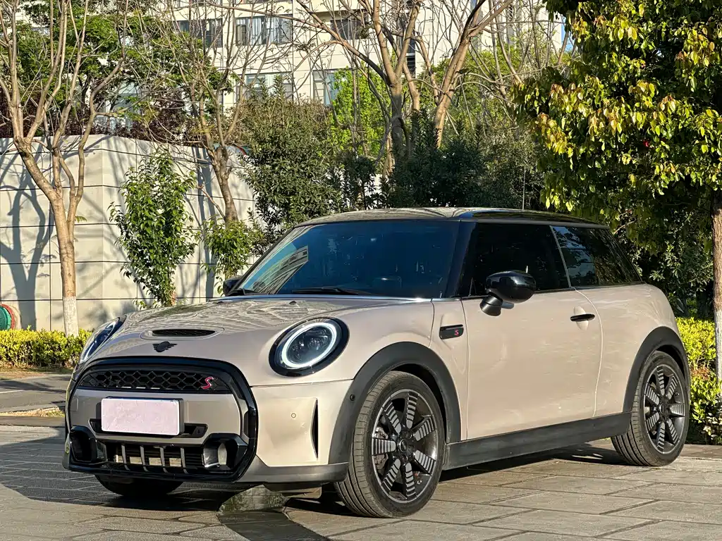 MINI 2023 2.0T COOPER S Artist купить на сайте DeffCars