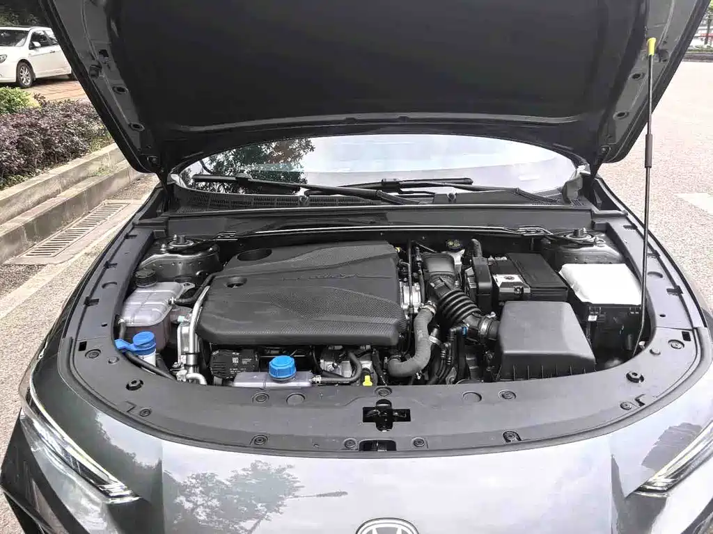 Changan UNI-V 2025 1.5T 500Bar premium sports model купить на сайте DeffCars