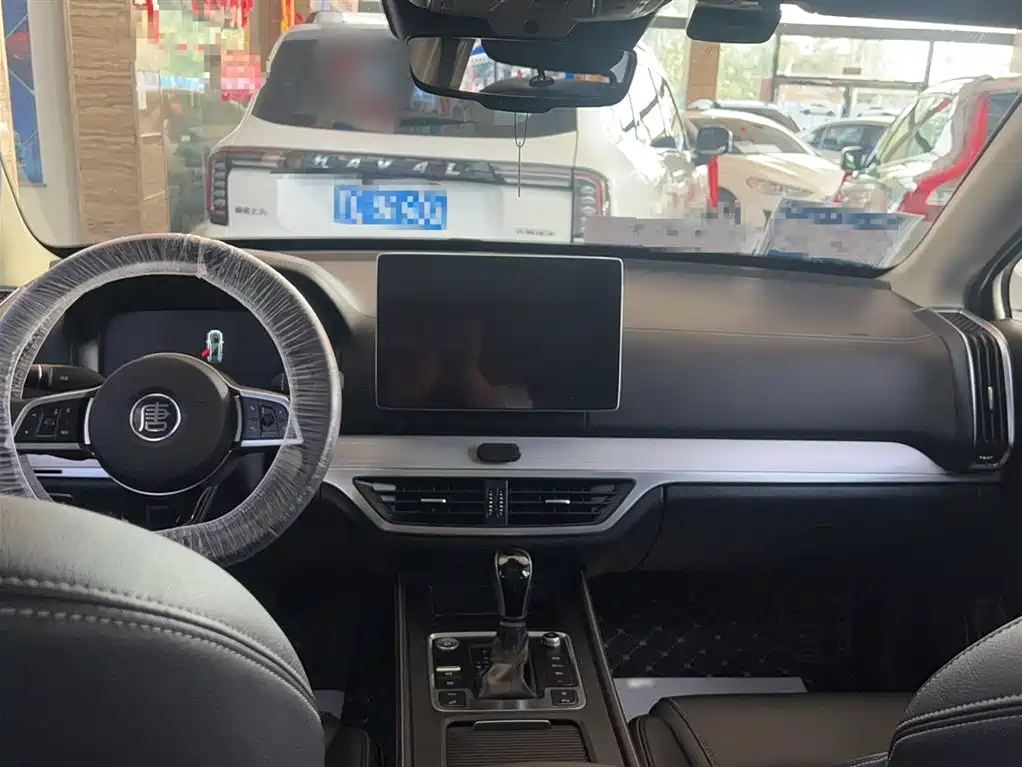 Tang 2018 2.0T automatic intelligent connected premium type 7 seats National V купить на сайте DeffCars