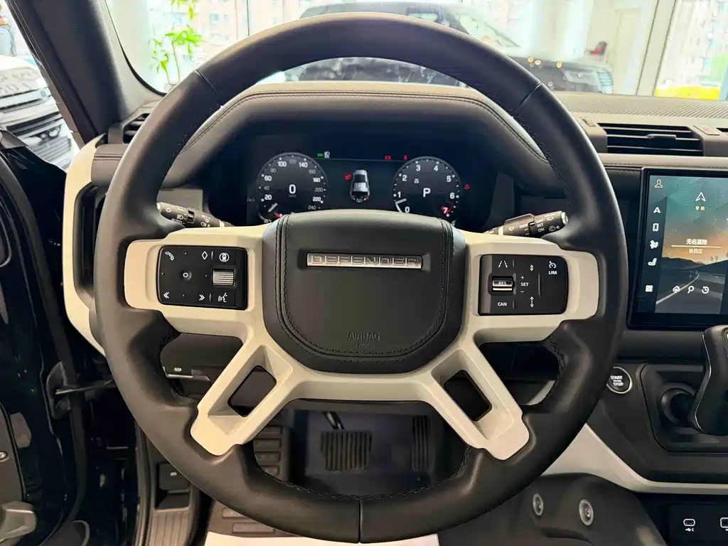 Land Rover Defender 2024 110 3.0T P400 X-DYNAMIC HSE купить на сайте DeffCars