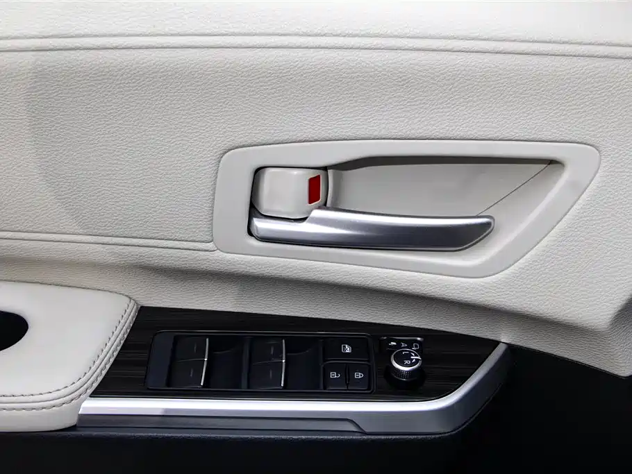 SIENNA 2024 2.5L hybrid four-wheel drive premium version купить на сайте DeffCars