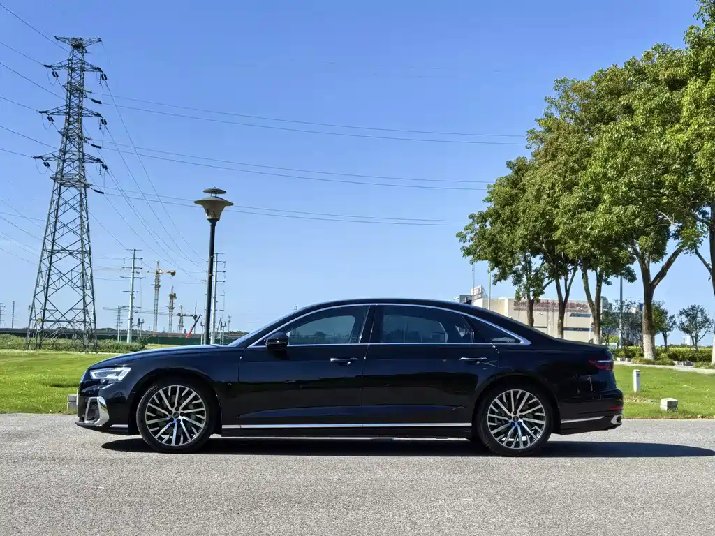 Audi A8 2023 A8L 55 TFSI quattro flagship model купить на сайте DeffCars