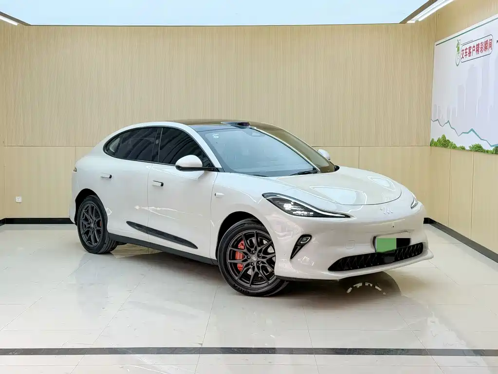 Zhiji LS6 2025 Smart Lizard Driving Edition купить на сайте DeffCars