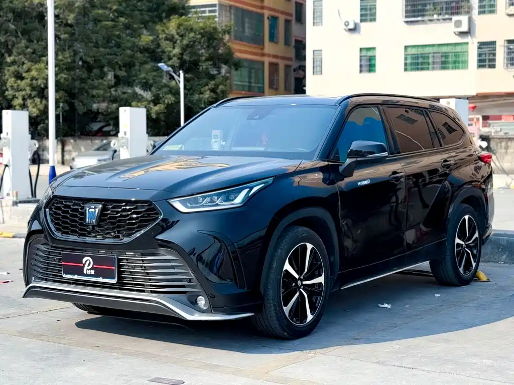 Crown Lufang 2022 2.5L HEV four-wheel drive premium version купить на сайте DeffCars