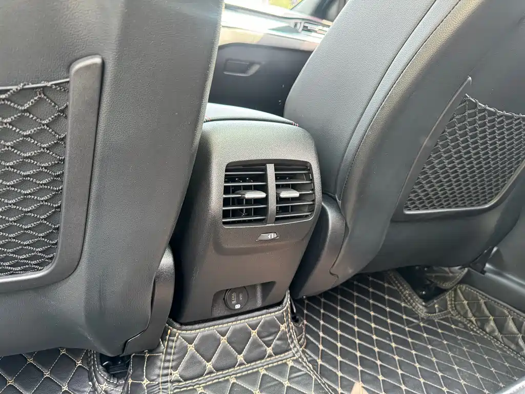 Focus 2021 Hatchback EcoBoost 180 Automatic ST Line купить на сайте DeffCars