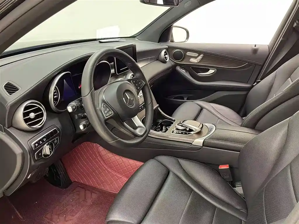 Mercedes-Benz GLC 2018 facelift GLC 300 4MATIC dynamic купить на сайте DeffCars