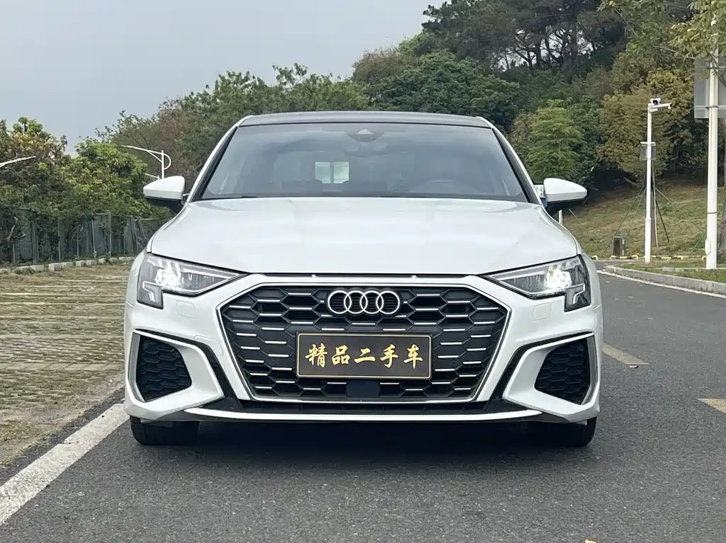 Audi A3 2023 A3L Limousine 35 TFSI Fashionable and Sporty купить на сайте DeffCars