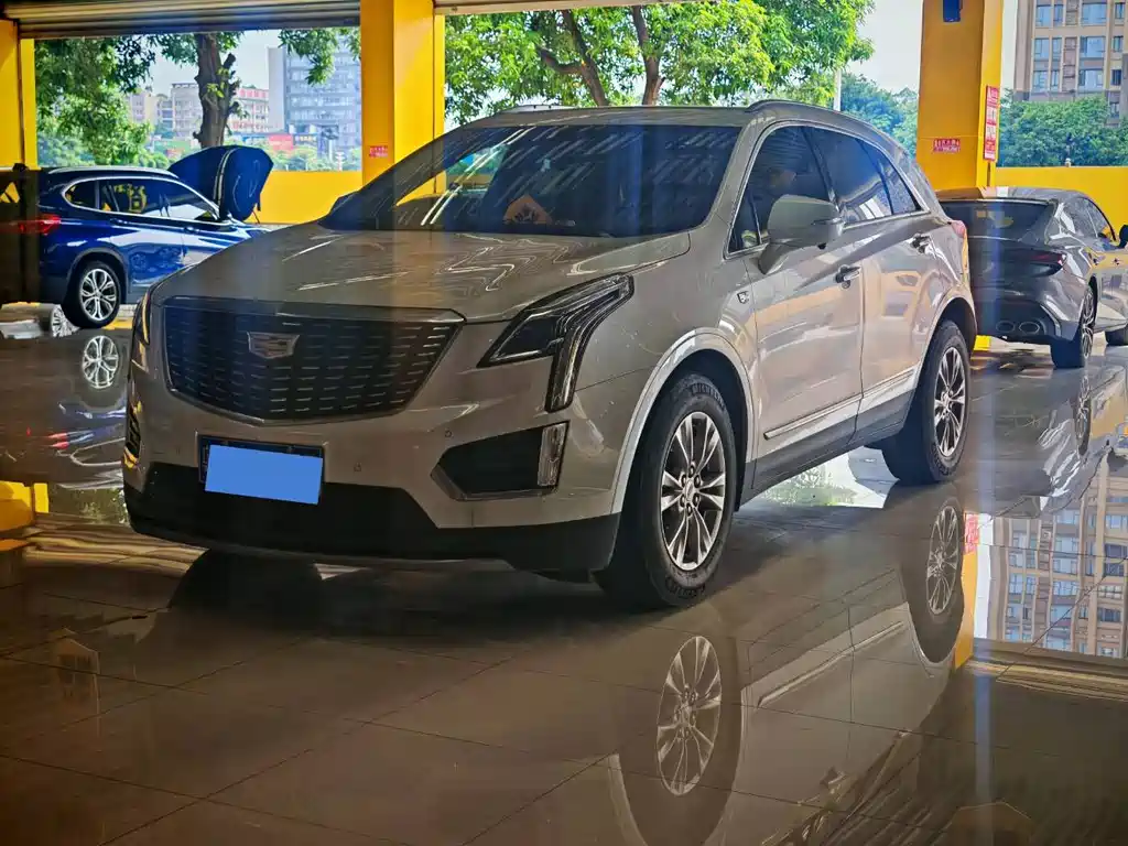 Cadillac XT5 2022 2.0T two-wheel drive luxury model купить на сайте DeffCars