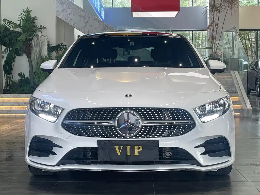 Mercedes-Benz A-Class 2022 facelift A 180 L sports sedan купить на сайте DeffCars