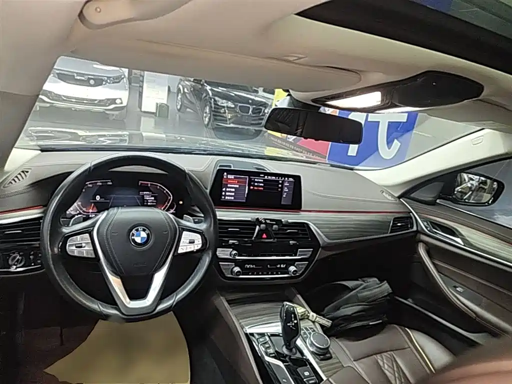 BMW 5 Series 2020 530Li Leading Luxury Package купить на сайте DeffCars