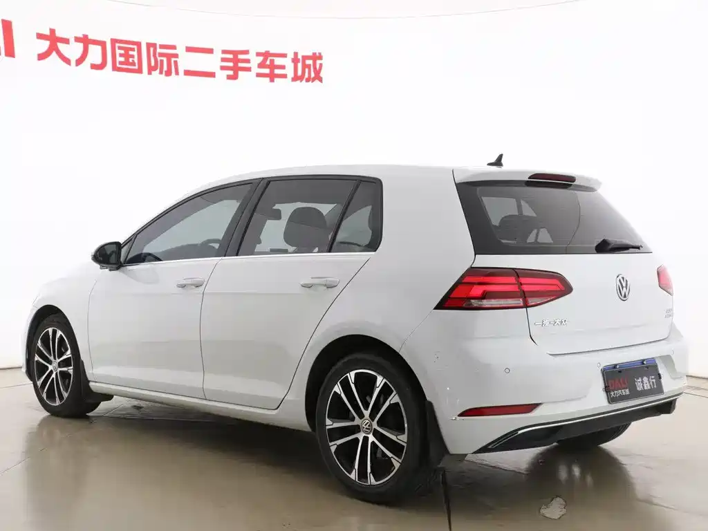 Golf 2019 280TSI DSG comfort model National VI купить на сайте DeffCars