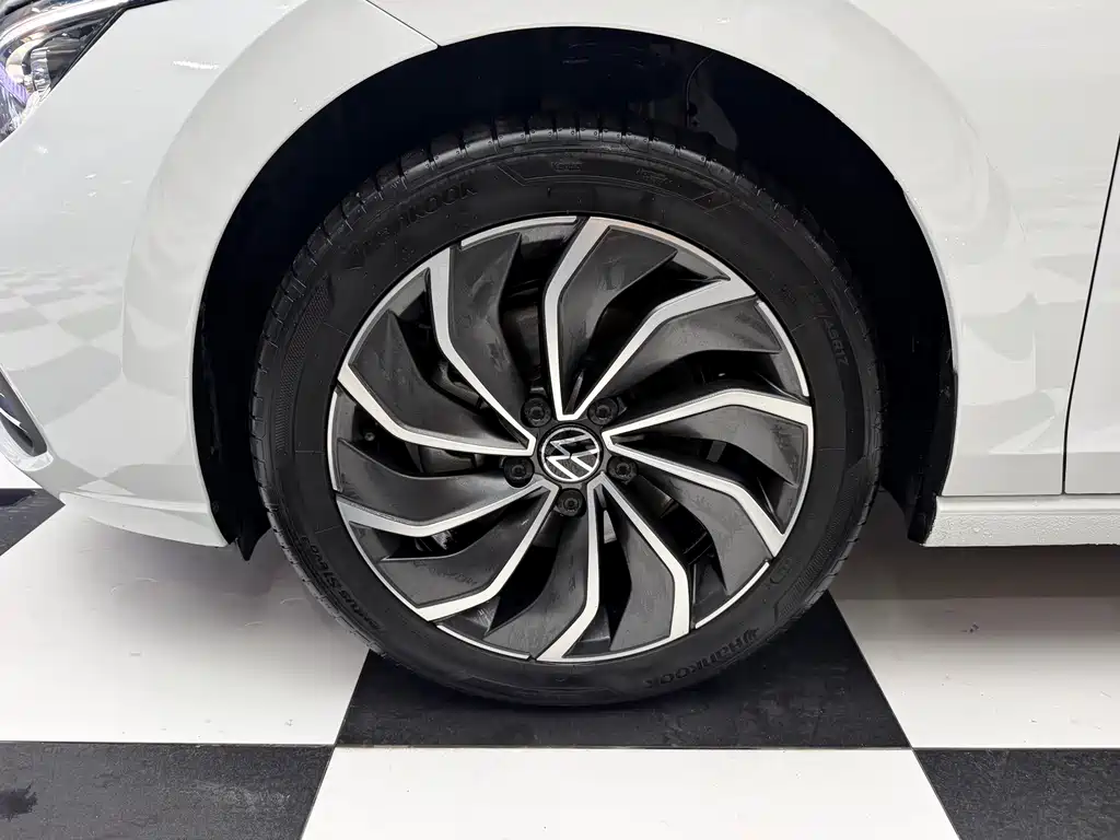 Golf 2023 280TSI DSG Pro купить на сайте DeffCars