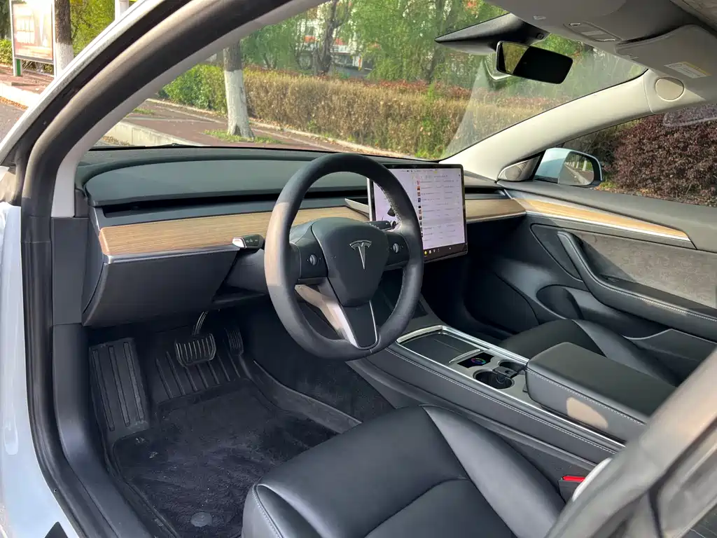 Model 3 2021 standard range rear drive upgraded version 3D6 купить на сайте DeffCars