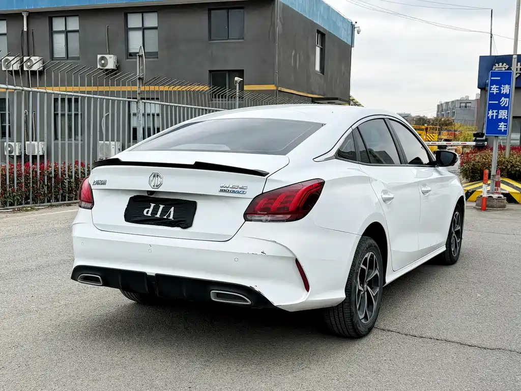 MG5 2022 180DVVT CVT Youth Fashion Edition купить на сайте DeffCars