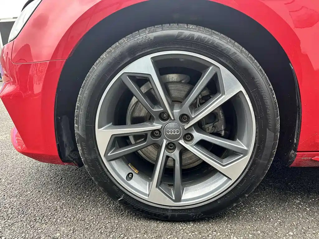 Audi A4L 2019 40 TFSI Enterprising Country V купить на сайте DeffCars
