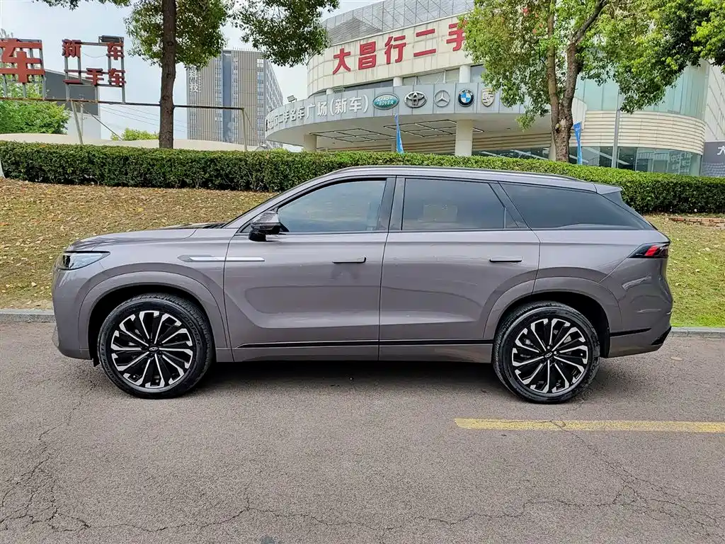 Tiggo 9 2023 2.0T automatic two-wheel drive luxury version 7 seats купить на сайте DeffCars