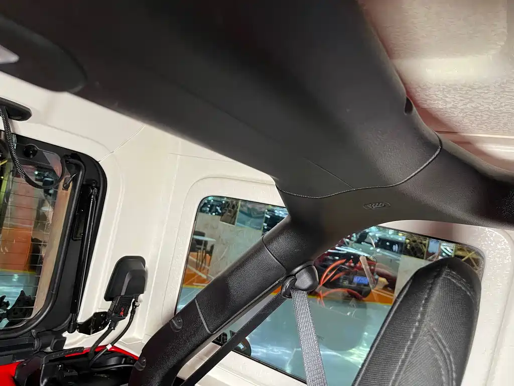 Wrangler 2019 2.0T Sahara four-door version National V купить на сайте DeffCars