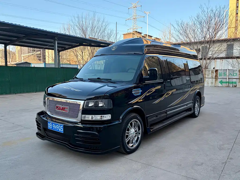 SAVANA 2017 6.0L 3500 Executive Edition купить на сайте DeffCars