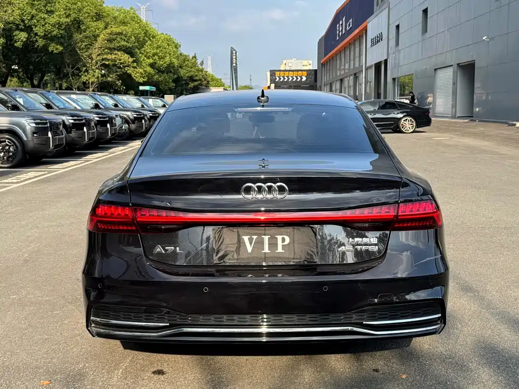 Audi A7L 2022 45 TFSI S-line Dream Youth Edition купить на сайте DeffCars