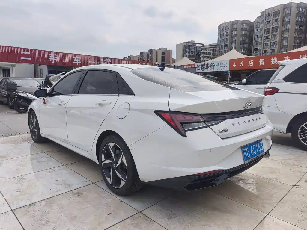 Elantra 2022 1.5L CVT LUX Premium Edition купить на сайте DeffCars