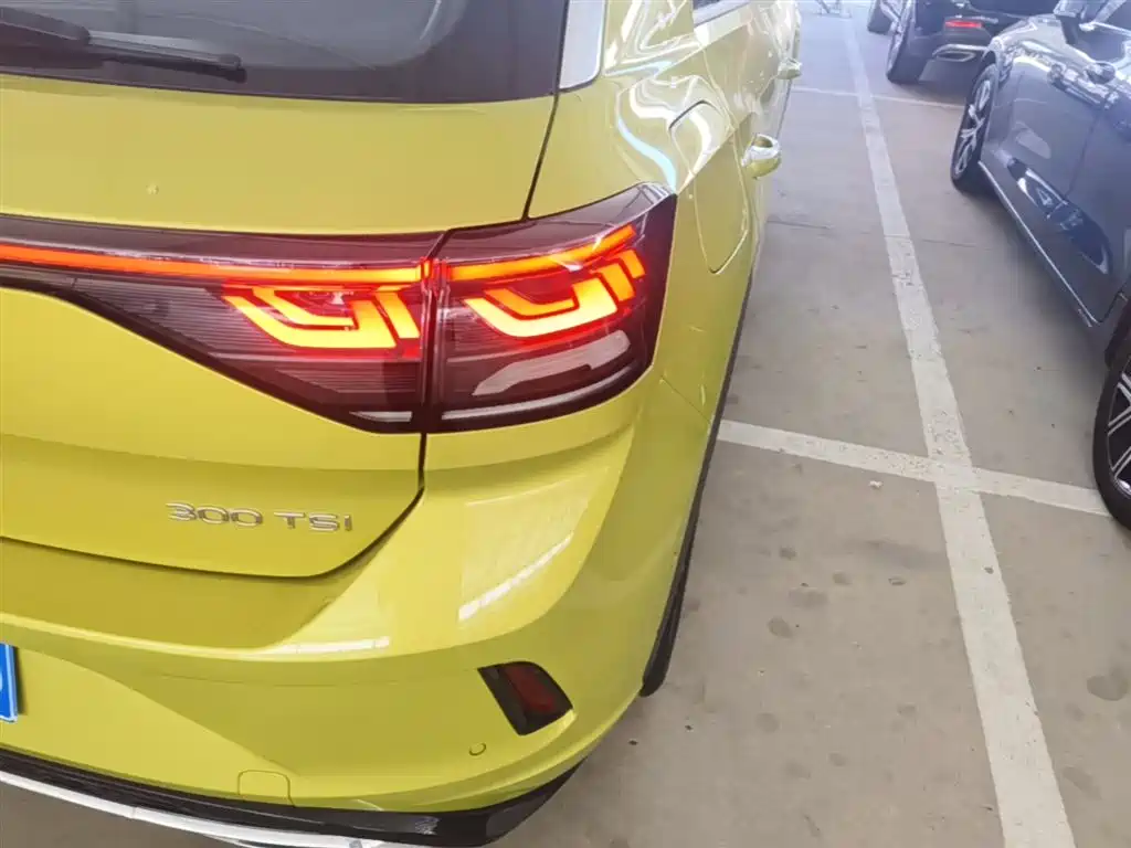 T-ROC 2023 300TSI DSG two-wheel drive starlight version купить на сайте DeffCars