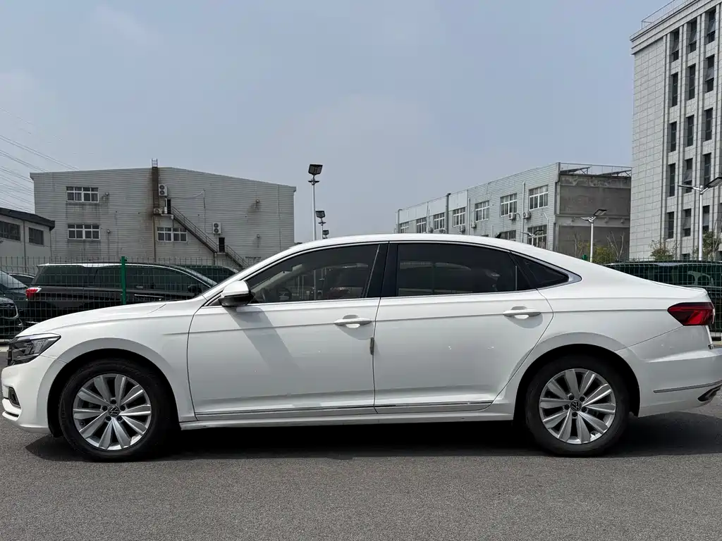 Passat 2020 330TSI Elite Edition National VI купить на сайте DeffCars