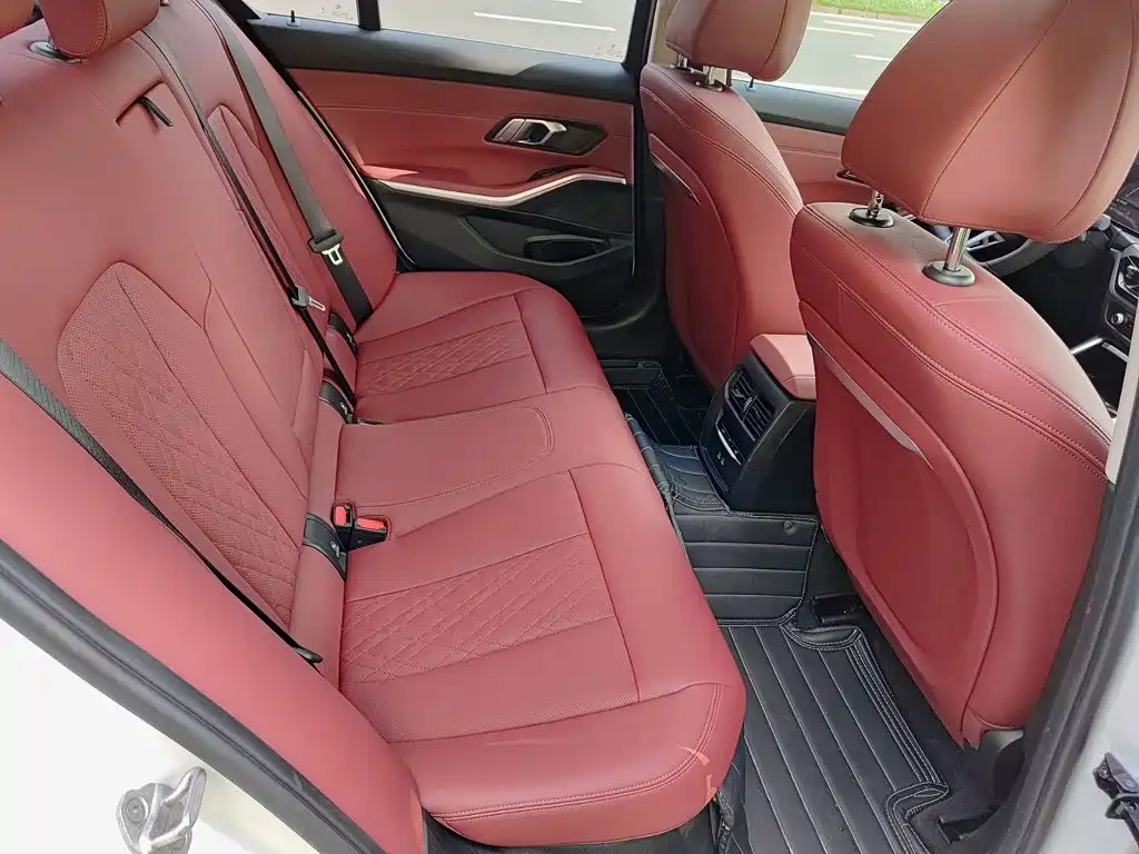 BMW 3 Series 2025 325i M Sports Package купить на сайте DeffCars