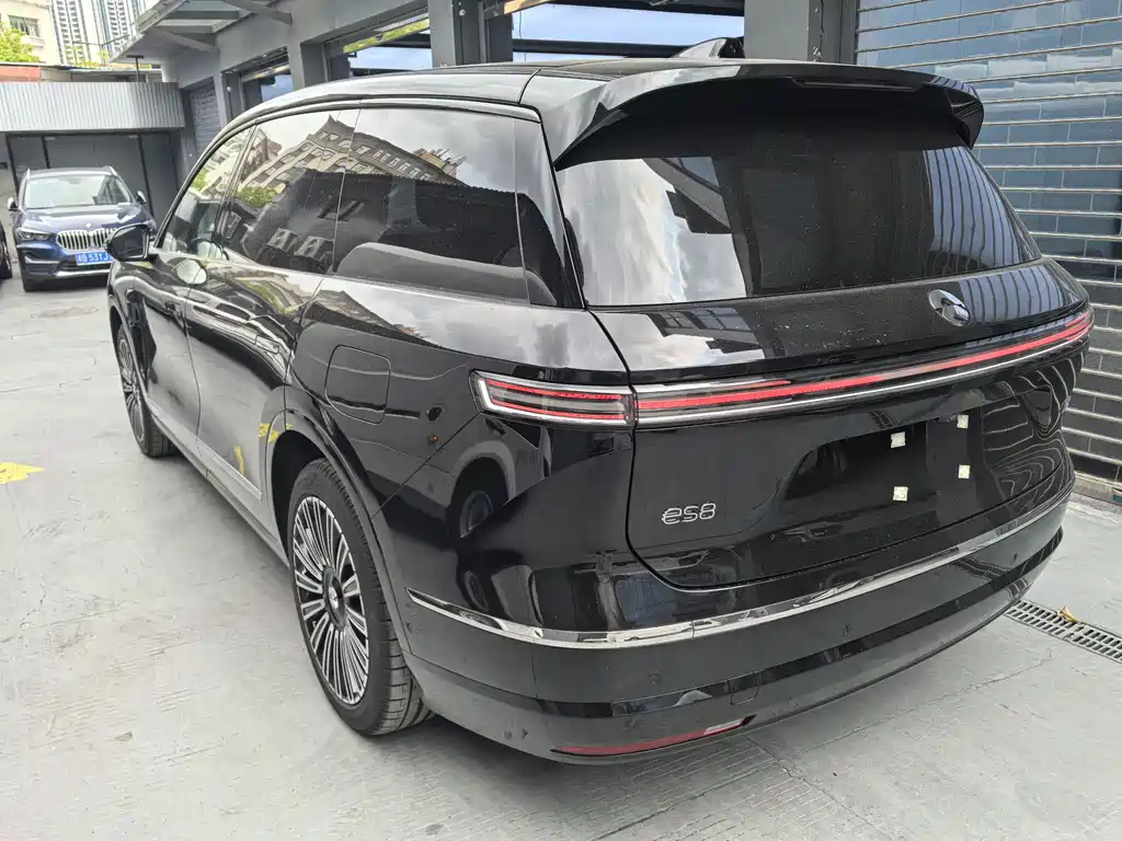 NIO ES8 2026 Six-seater Executive Deluxe Edition купить на сайте DeffCars