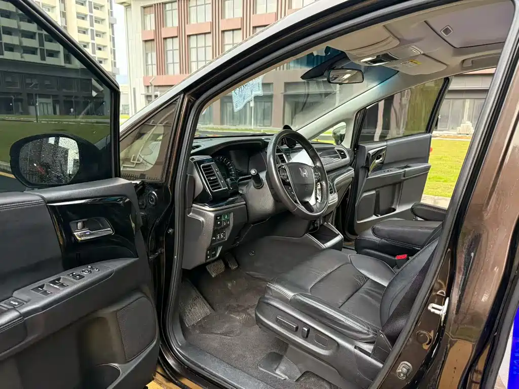 Alison 2019 2.0L Hybrid Extreme Edition купить на сайте DeffCars