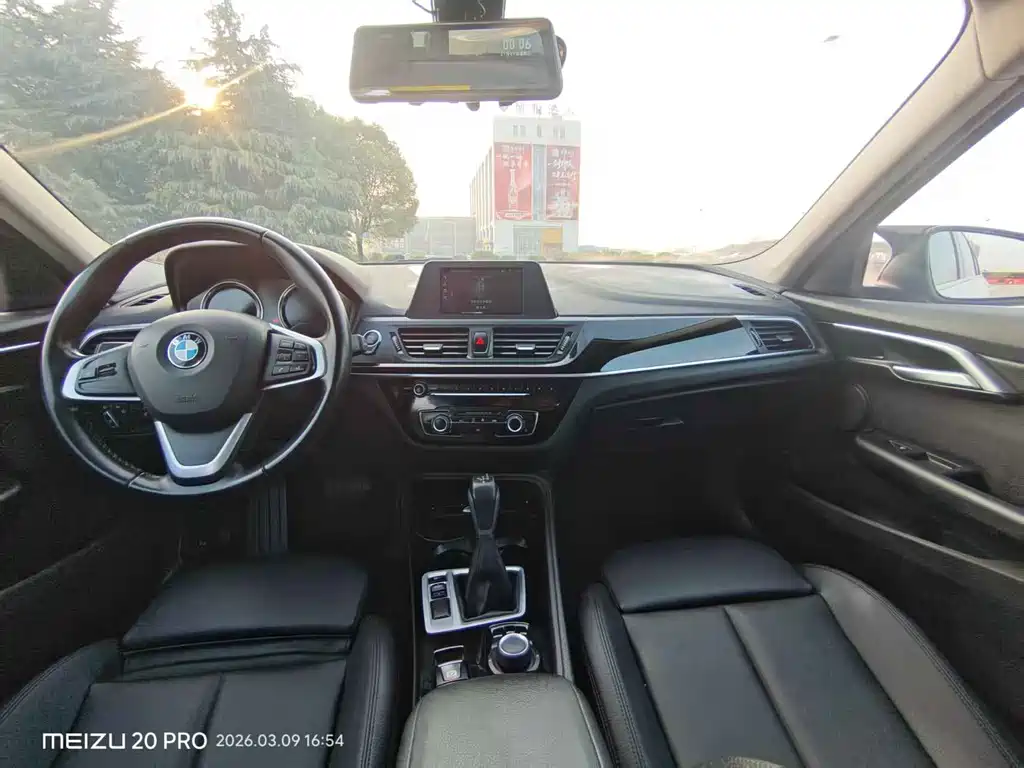BMW 1 Series 2018 118i Sports купить на сайте DeffCars
